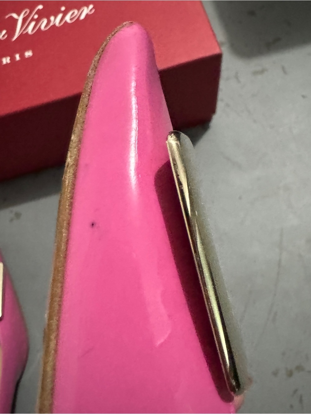 Roger Vivier Pink Patent Leather Square-Toe Buckle Flats - Picture 7 of 11